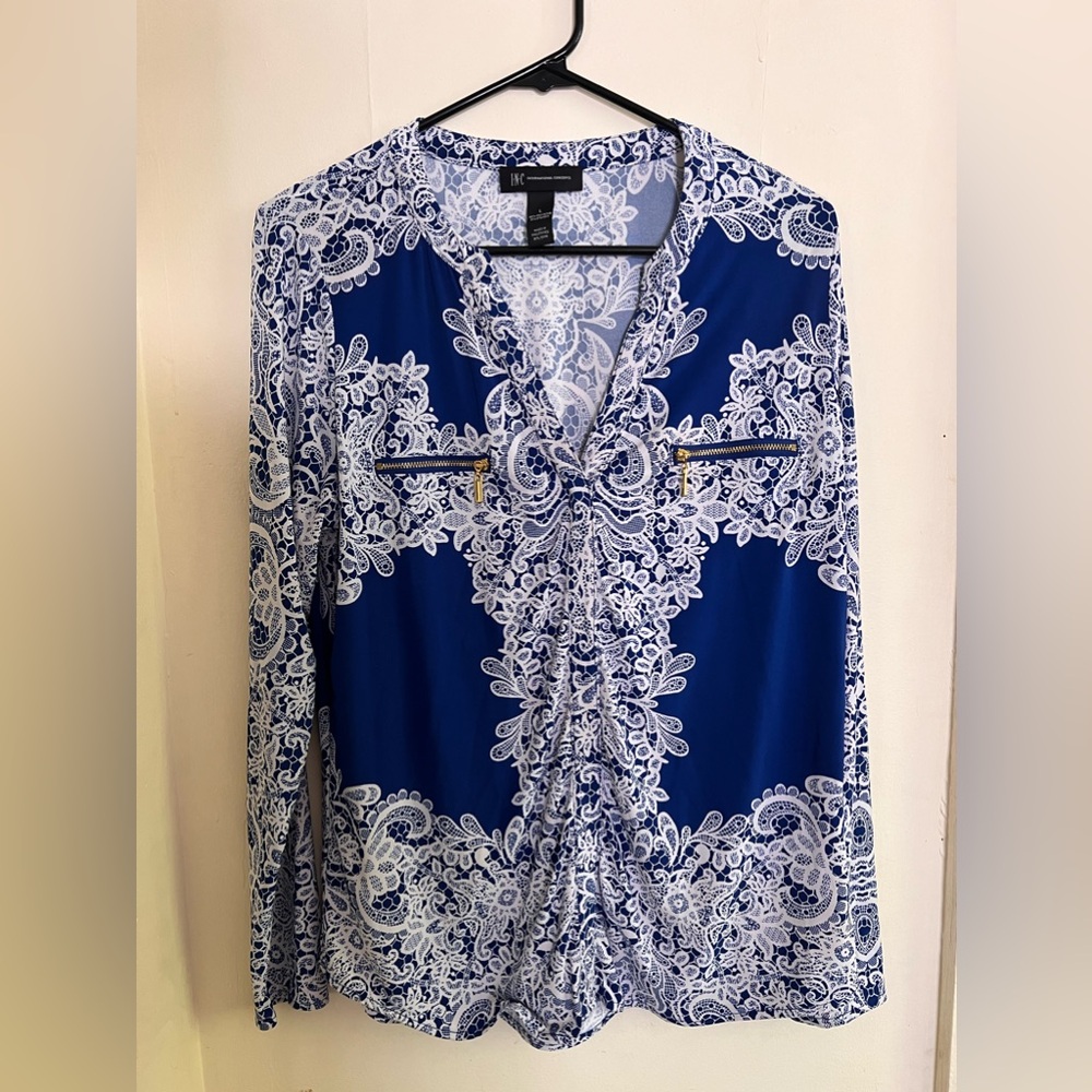Patterned Blouse w Zipper Pockets